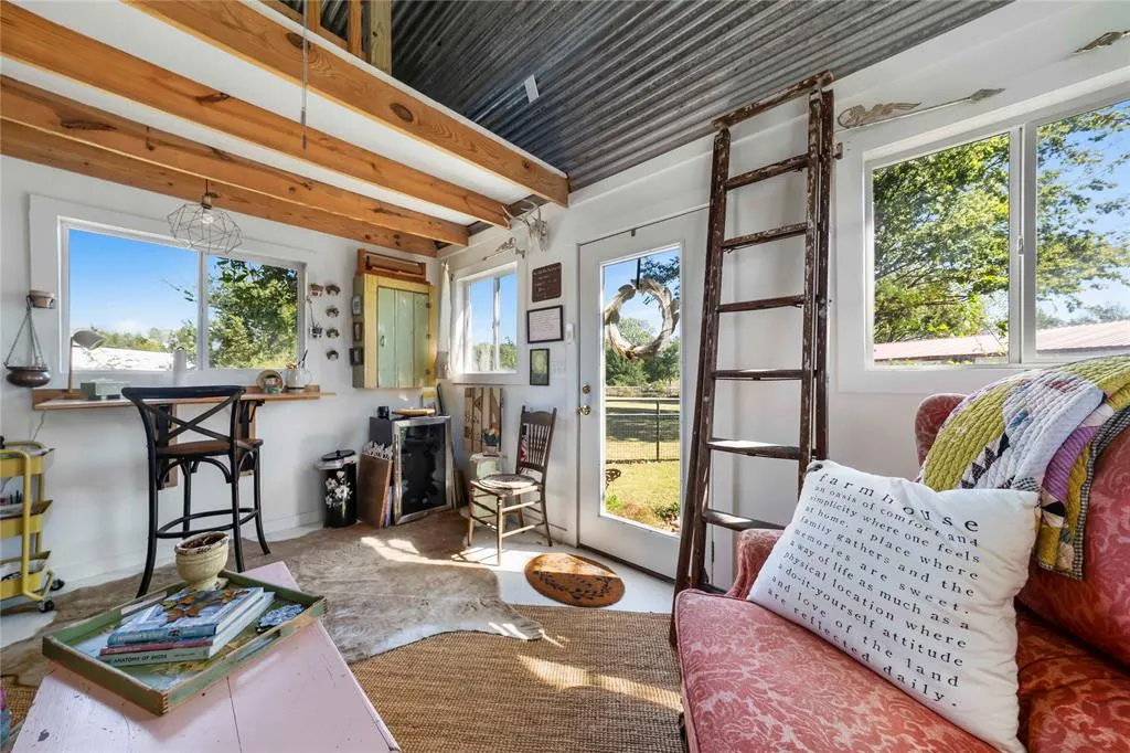 8235 County Road 506