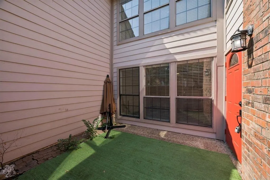 18240 Midway Road, #904