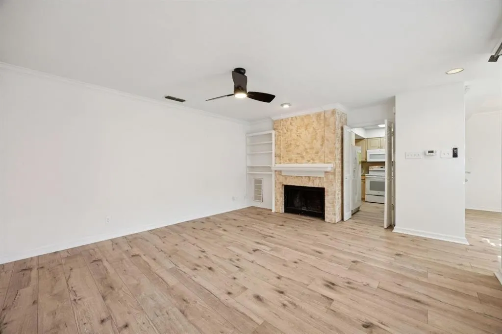 18240 Midway Road, #904