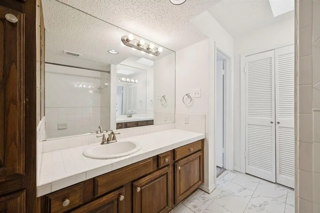 18240 Midway Road, #904