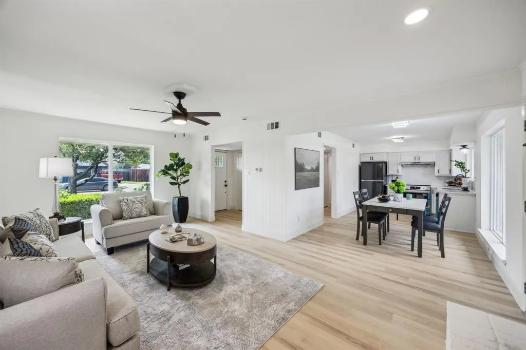 1915 Greenhaven Drive