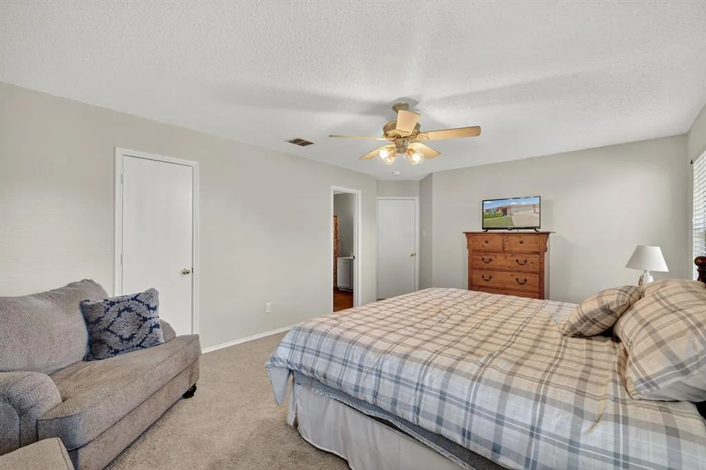 3106 Valley Crest Drive