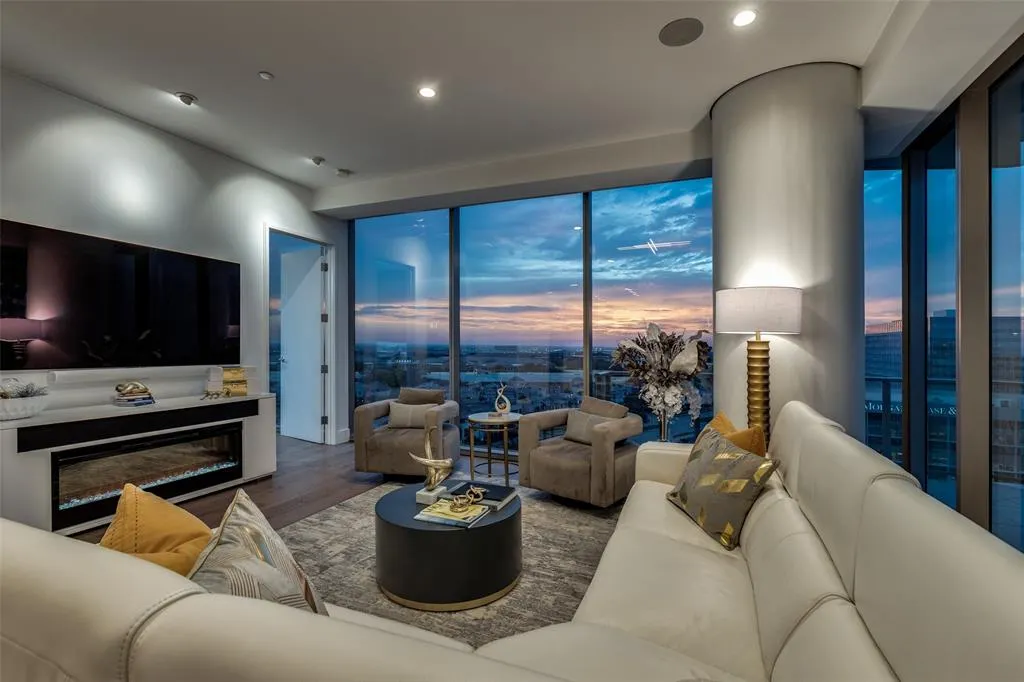 7901 Windrose Avenue, #1101