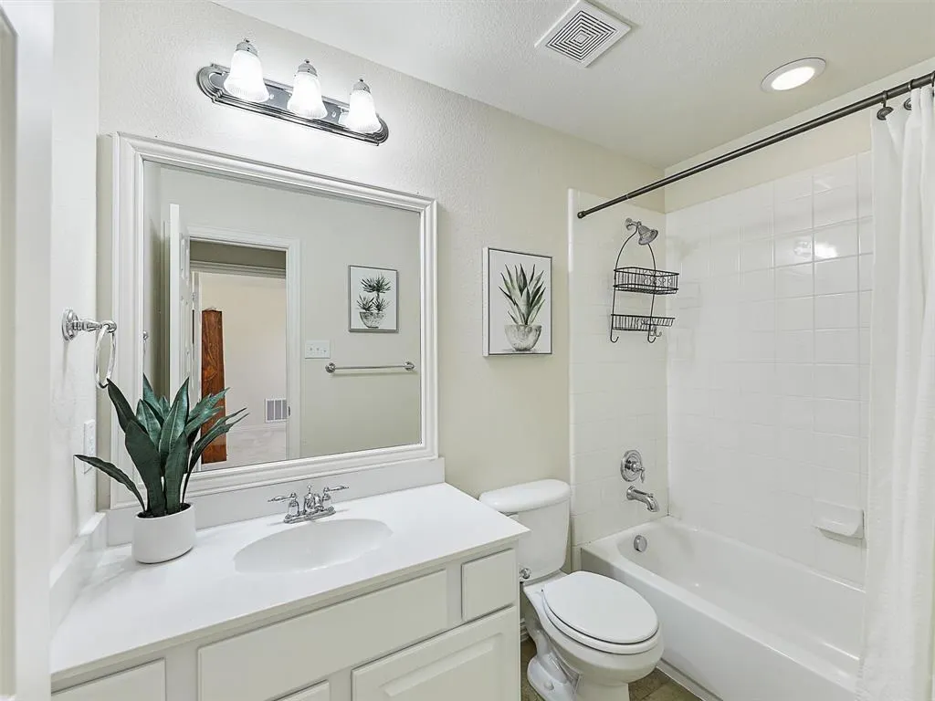 1201 Shenandoah Drive