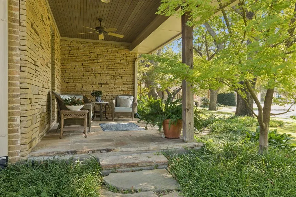 5629 Yolanda Circle
