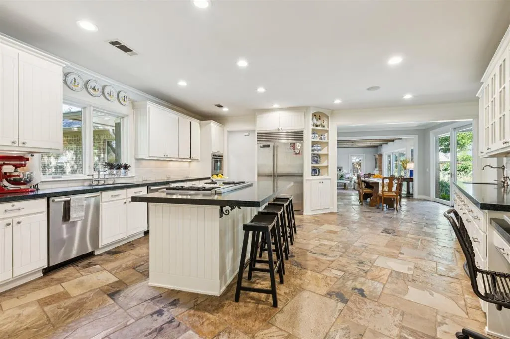 5629 Yolanda Circle