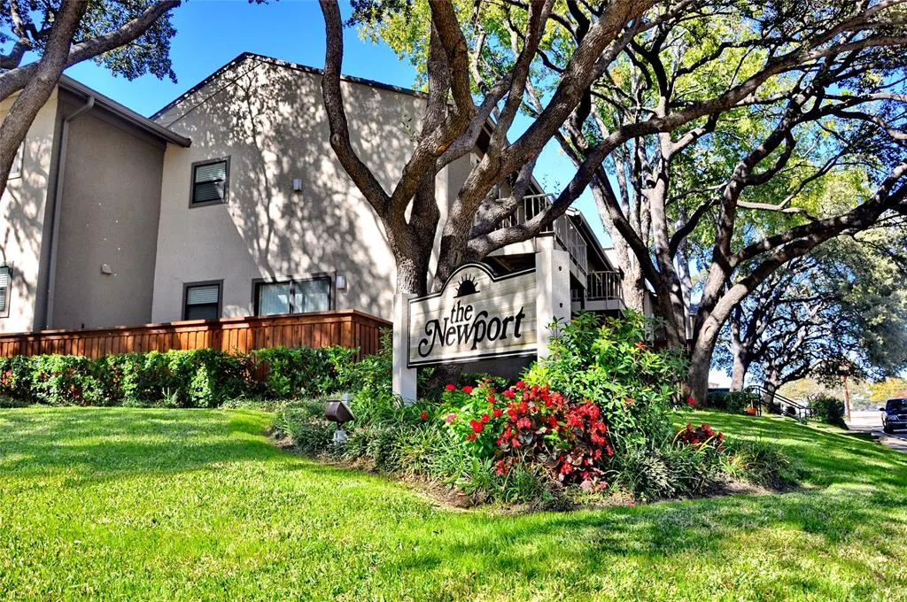 5909 Birchbrook Drive, #103