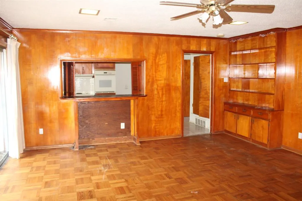 706 W Five Mile Parkway