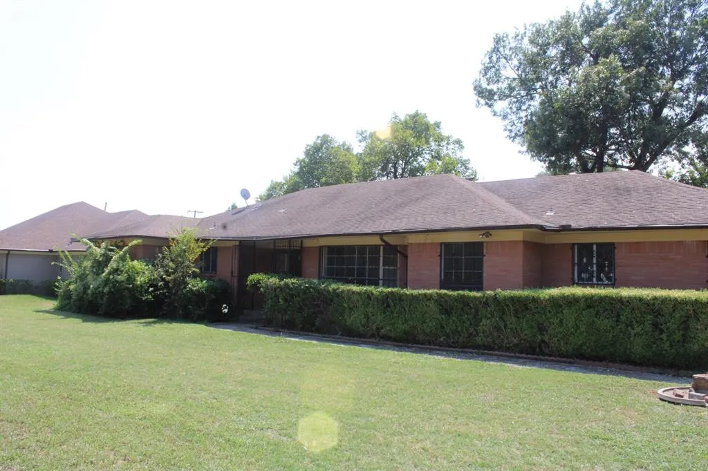 706 W Five Mile Parkway