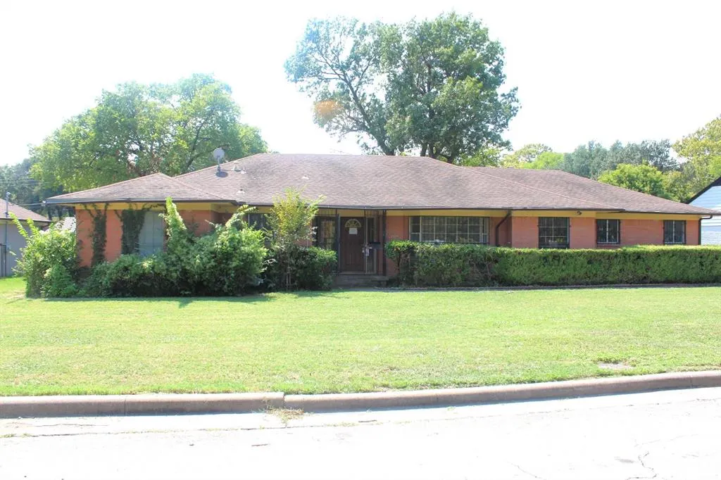 706 W Five Mile Parkway