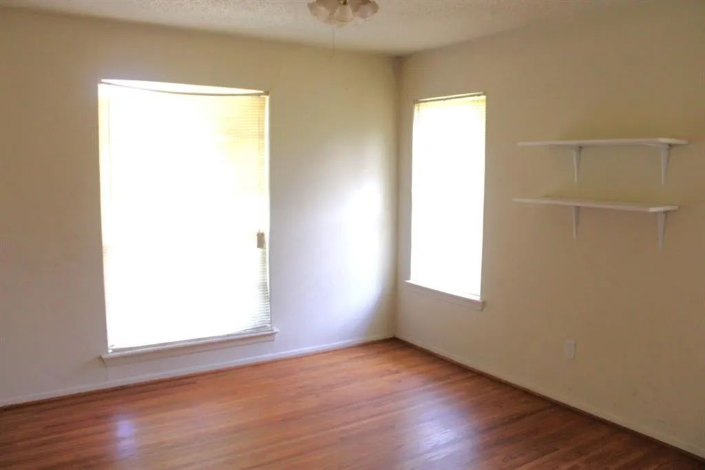 706 W Five Mile Parkway