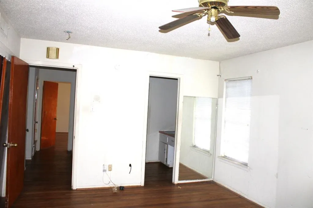 706 W Five Mile Parkway