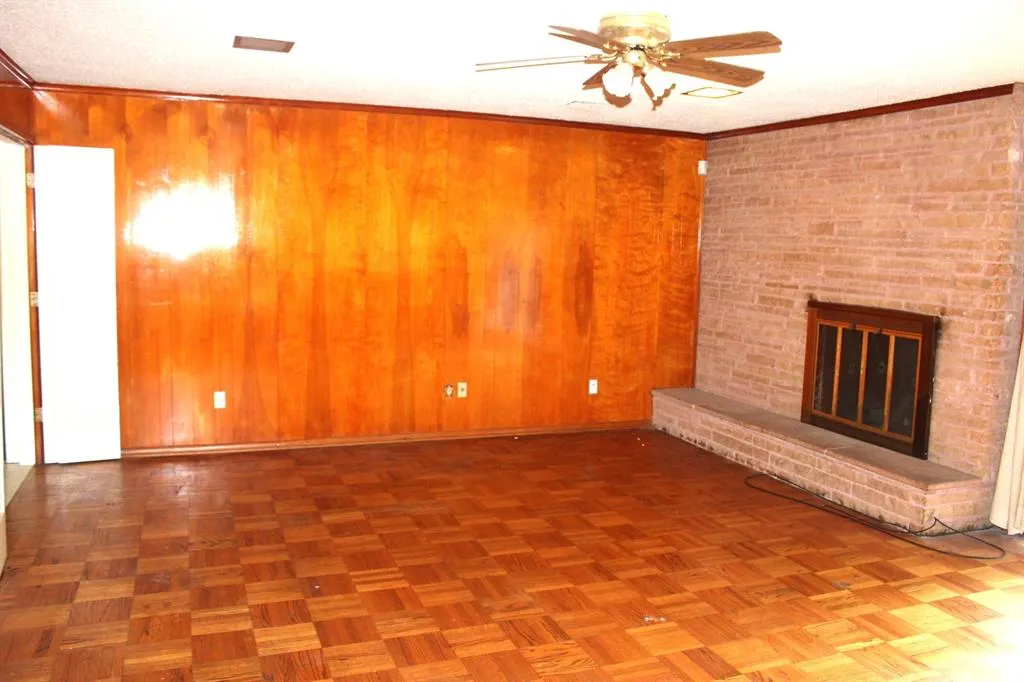 706 W Five Mile Parkway