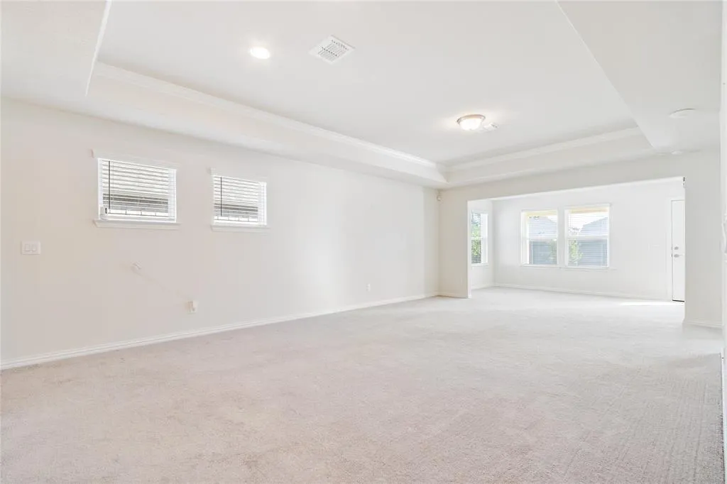 7672 Monument Drive