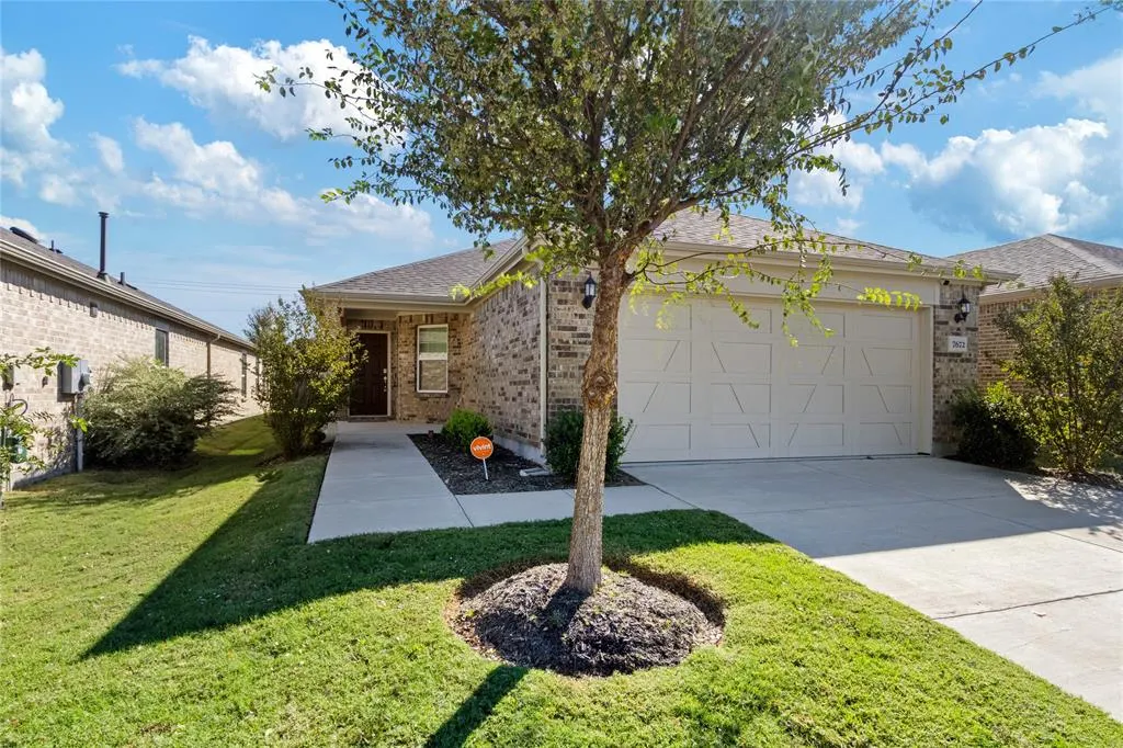 7672 Monument Drive