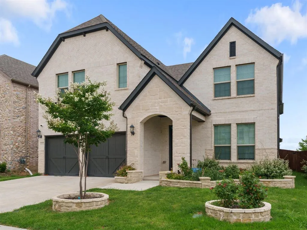 2333 Willow Garden Drive