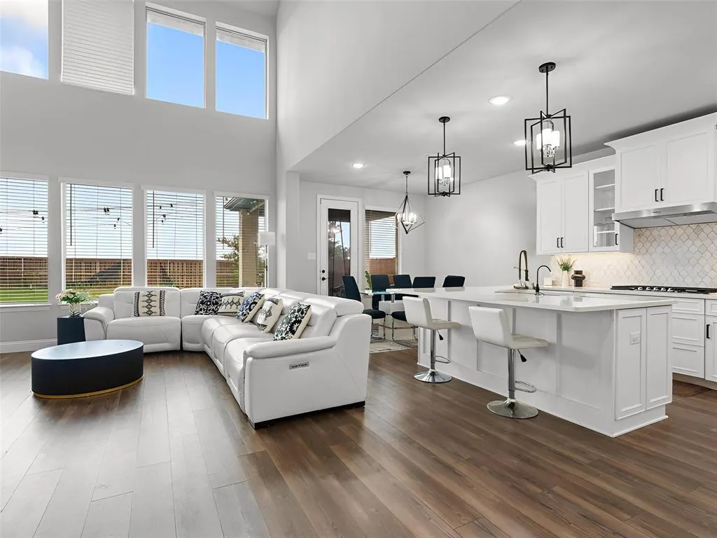 2333 Willow Garden Drive