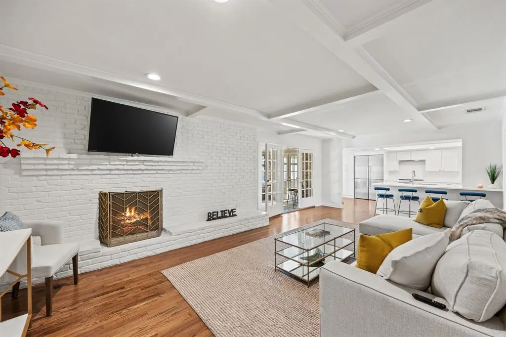 3806 Shady Hill Drive