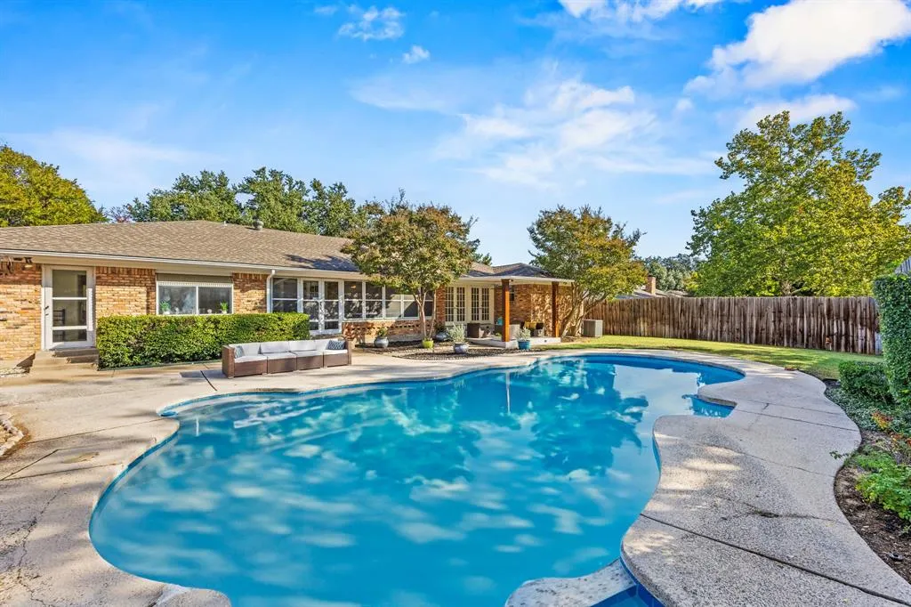 3806 Shady Hill Drive