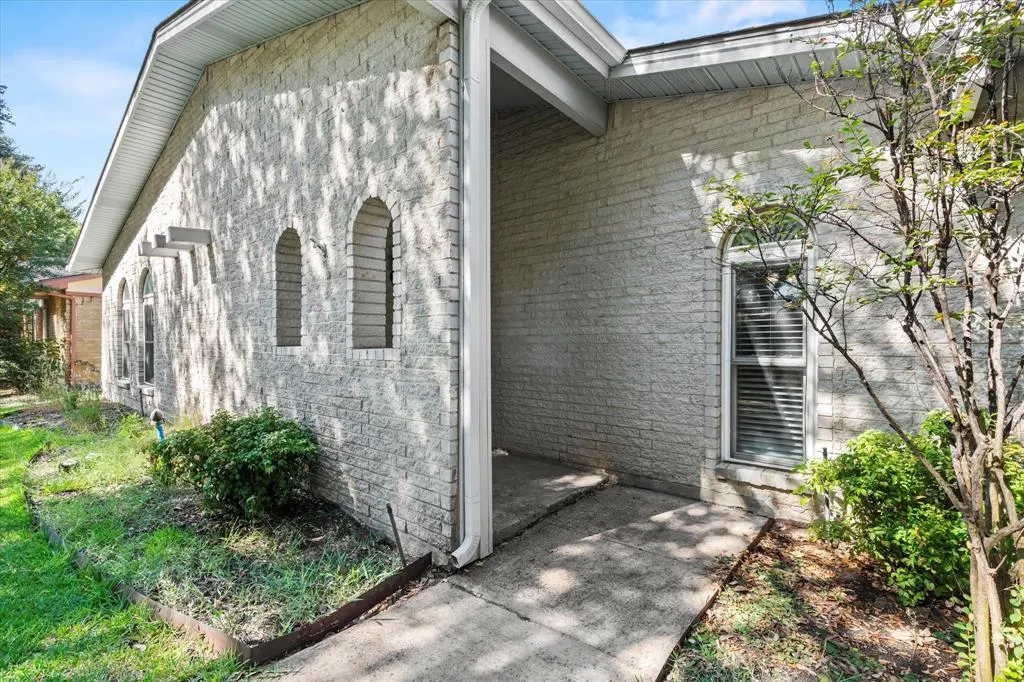 949 Windy Meadow Drive