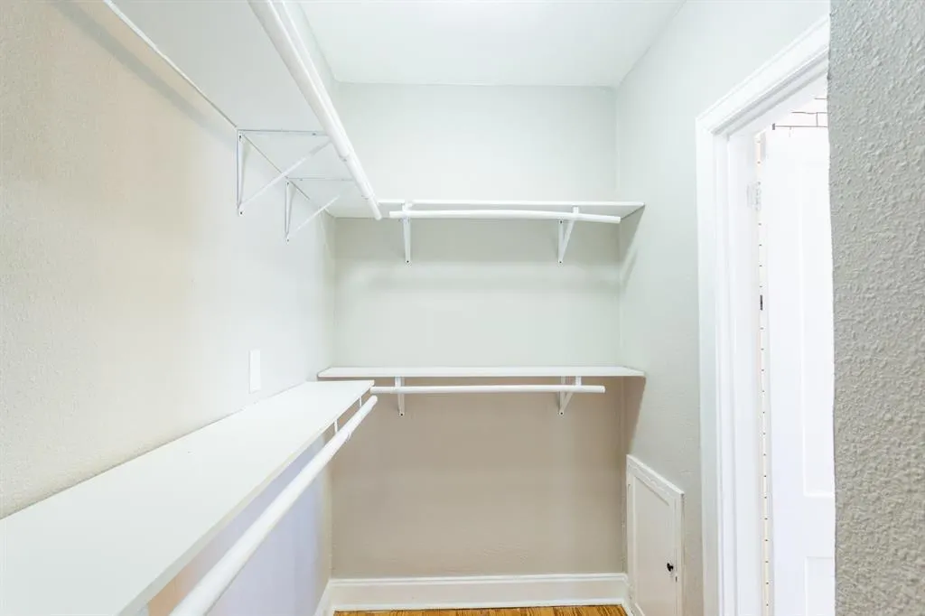 4400 Gaston Avenue, #3