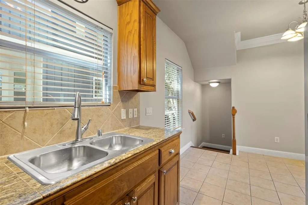5617 Bryan Parkway, #2