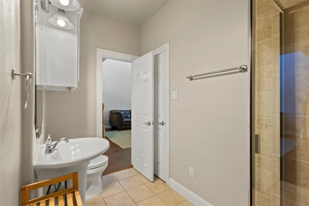 5617 Bryan Parkway, #2