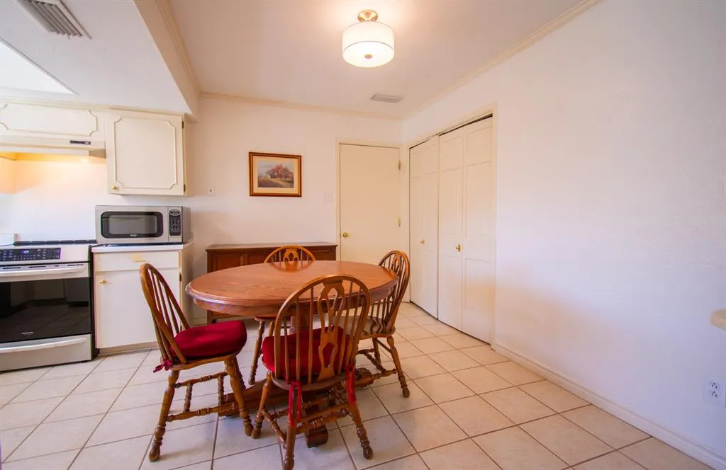 411 Canyon Ridge Drive