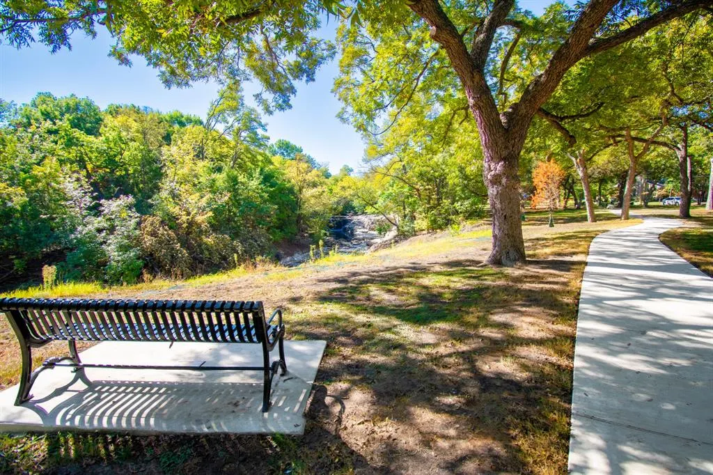 411 Canyon Ridge Drive