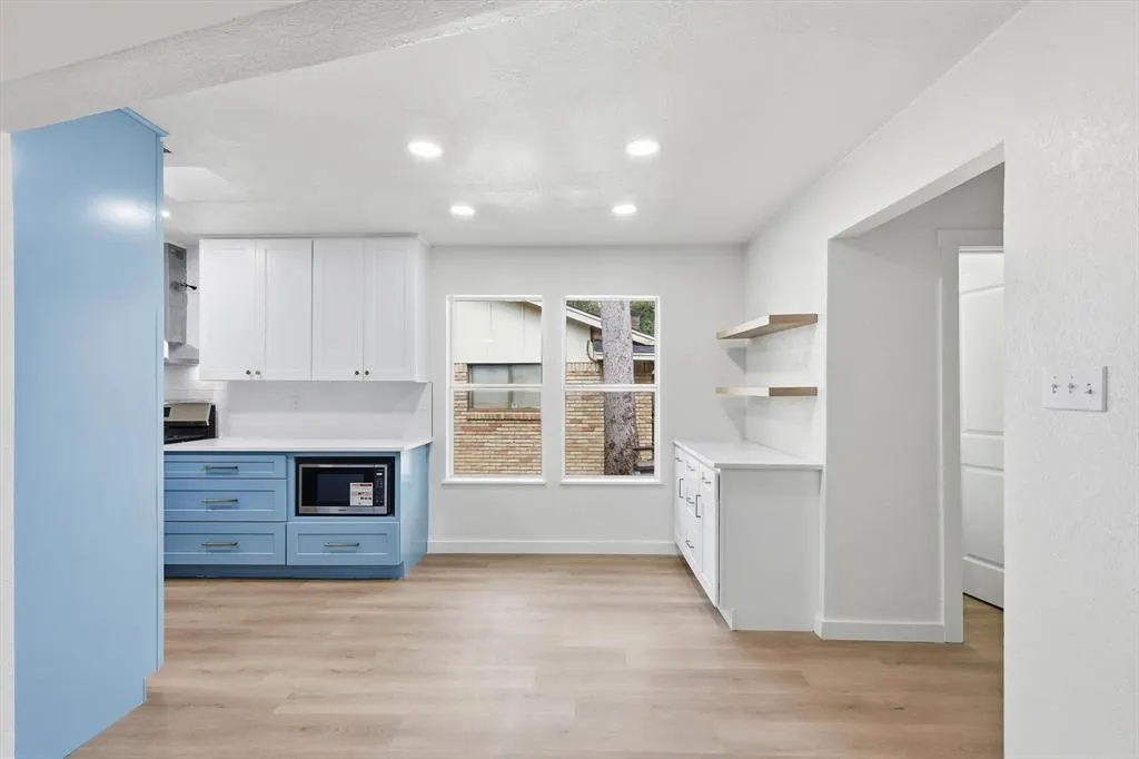 5940 Hunters View Lane