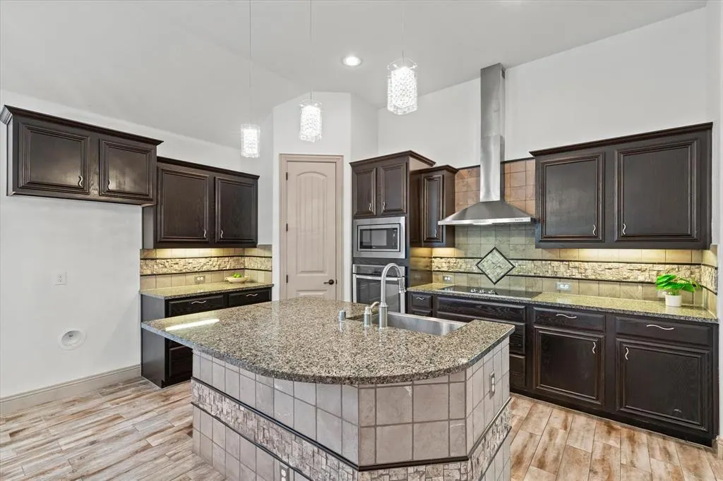 5600 Somerville Drive