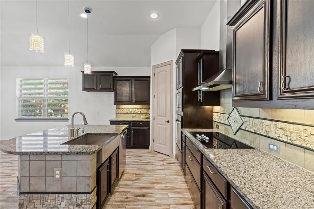 5600 Somerville Drive