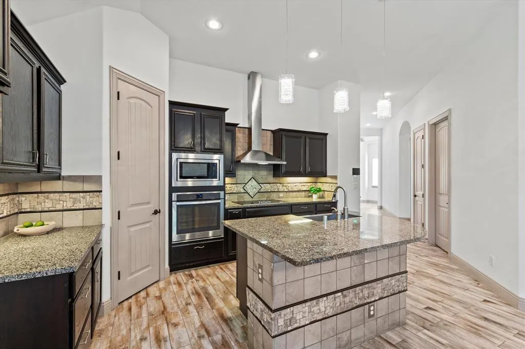 5600 Somerville Drive