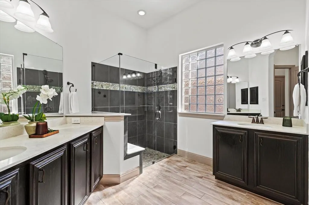 5600 Somerville Drive