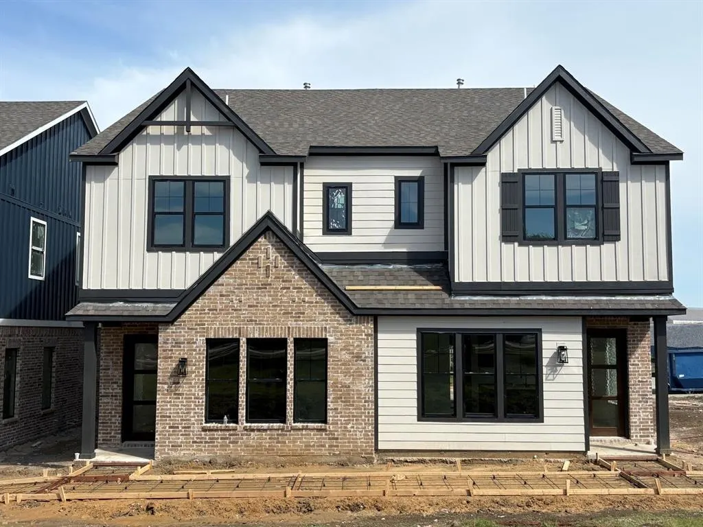 709 Kerrville Lane
