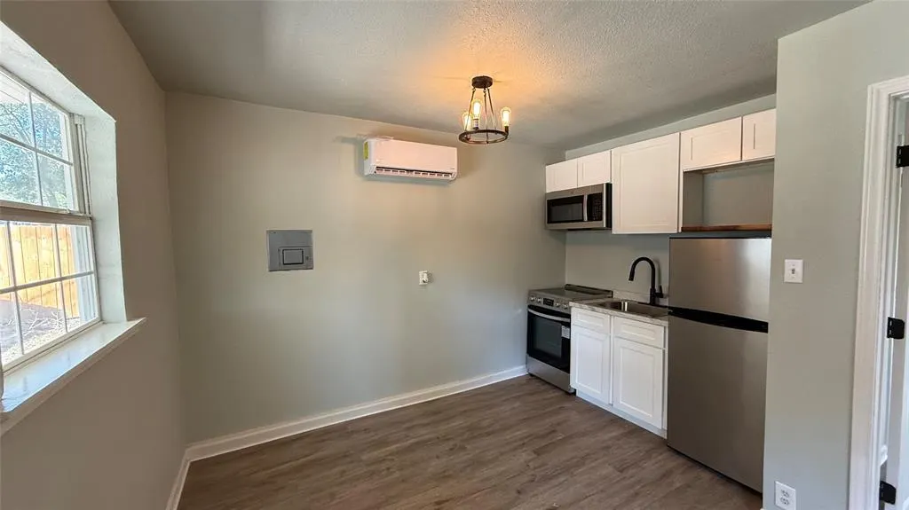 620 S Winnetka Avenue, #2