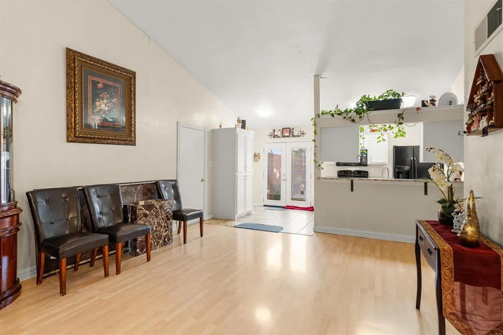 1200 Cherrywood Court