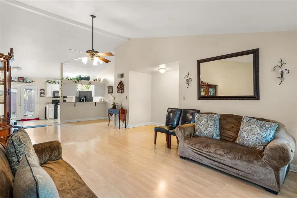 1200 Cherrywood Court