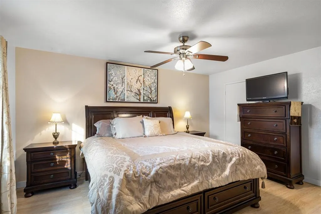 1200 Cherrywood Court