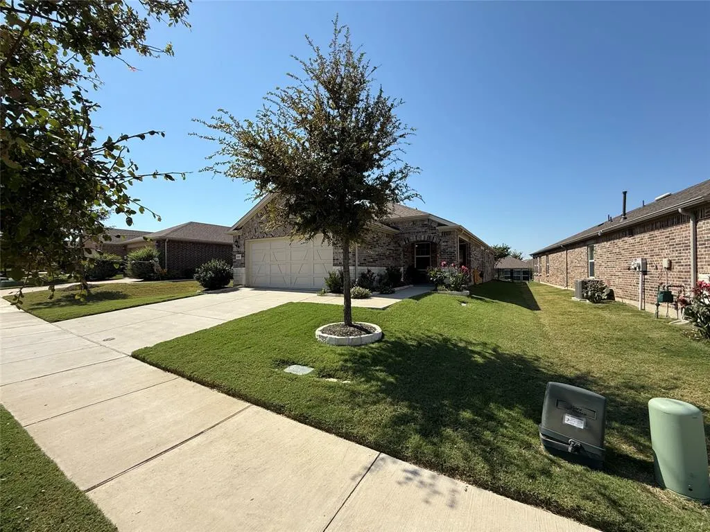 7640 Parade Drive