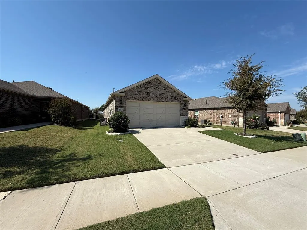 7640 Parade Drive