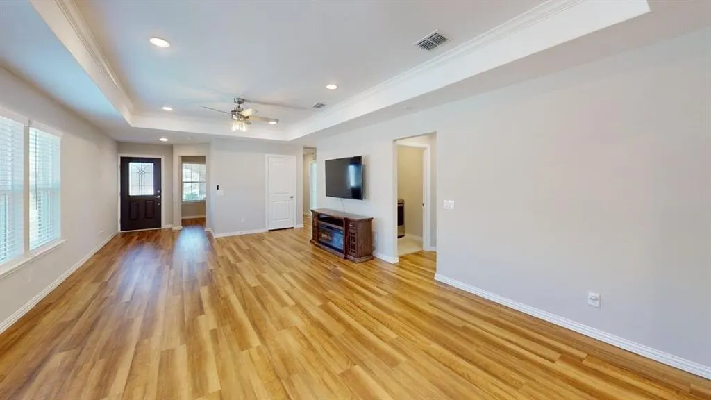 7640 Parade Drive