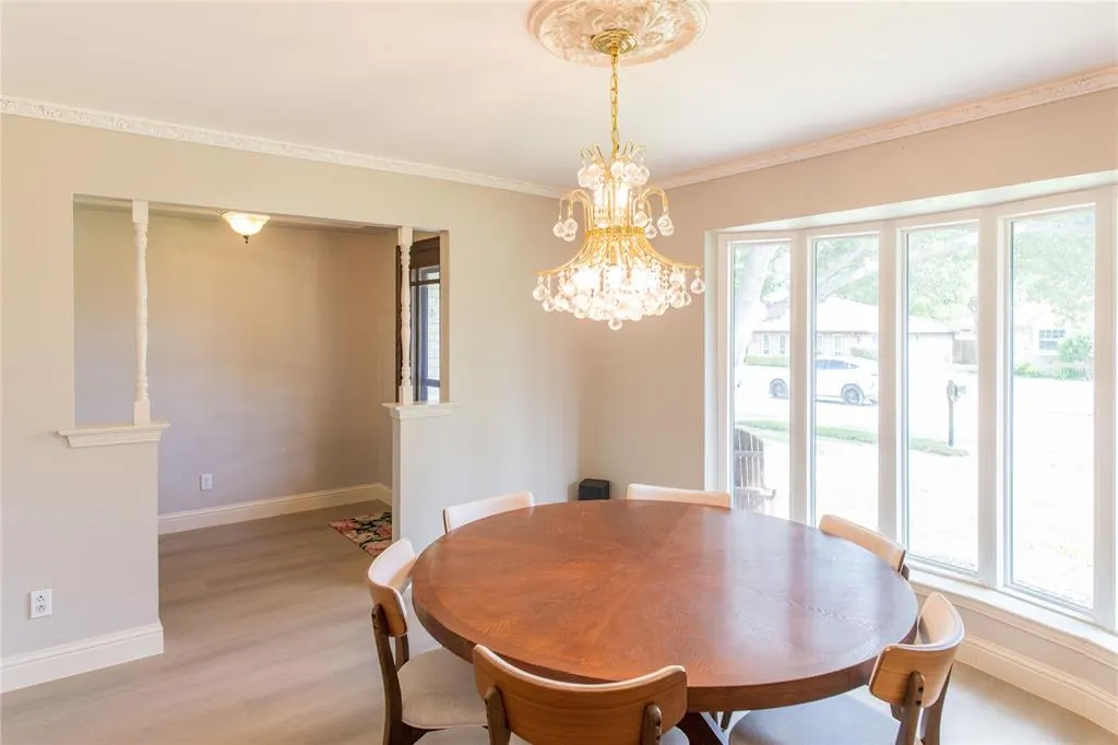 2725 Regal Road