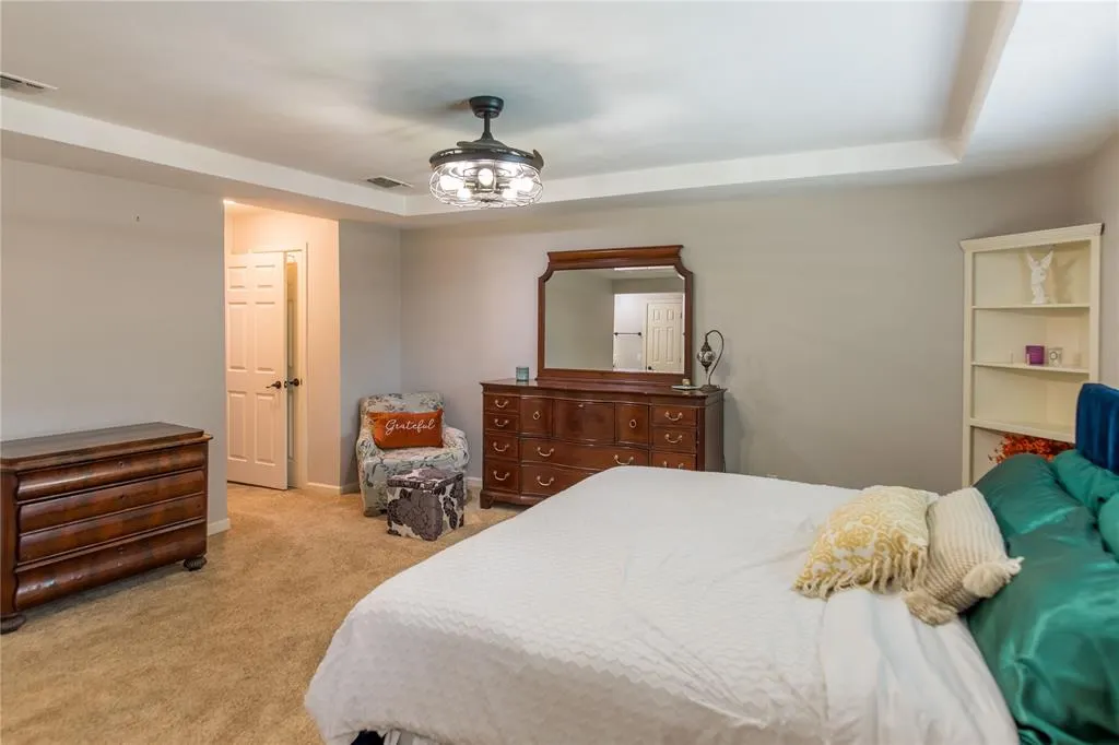 2725 Regal Road