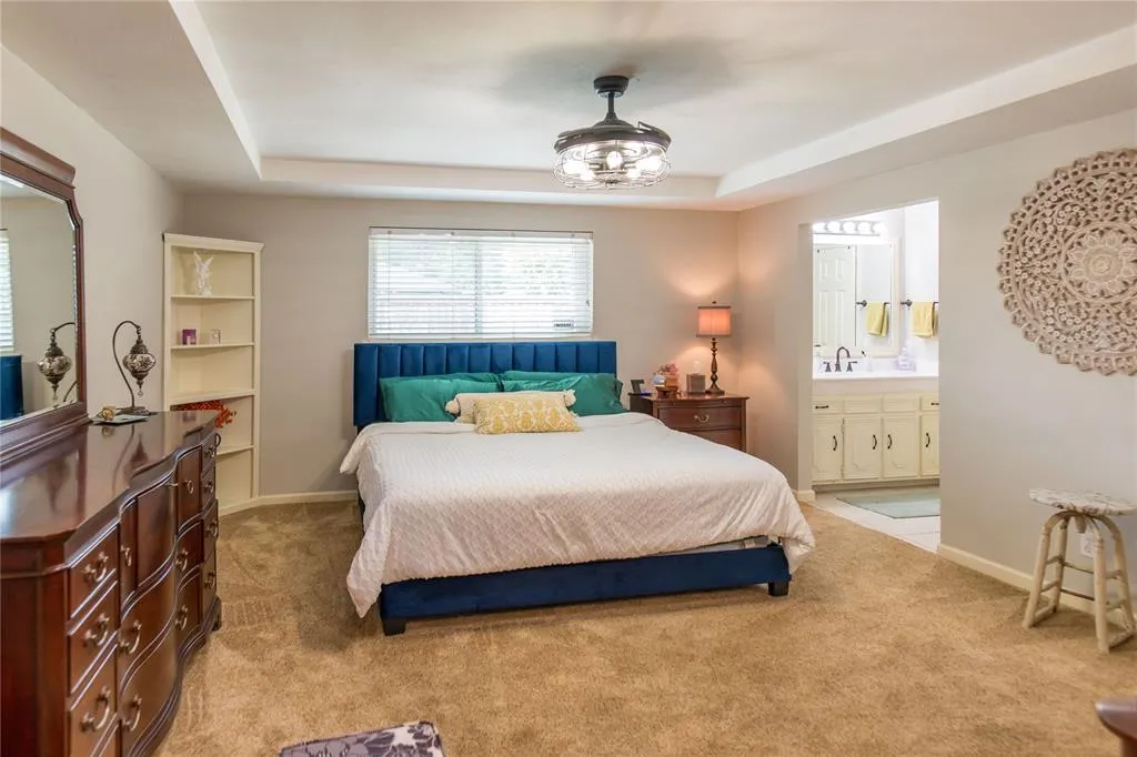 2725 Regal Road