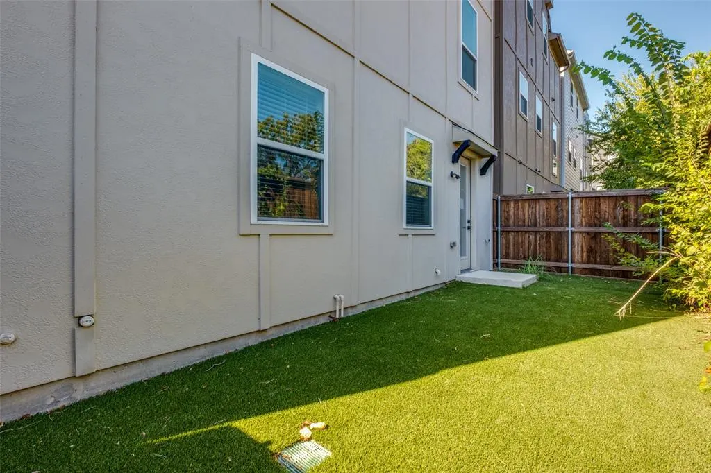 2452 Carmelita Street