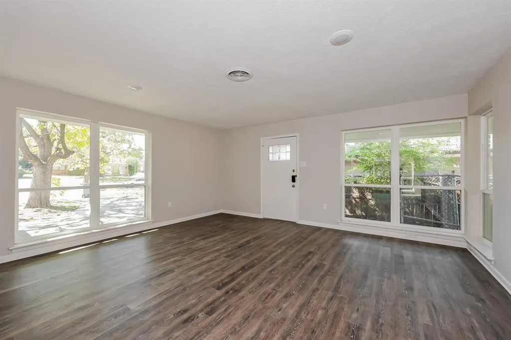 3209 Millmar Drive