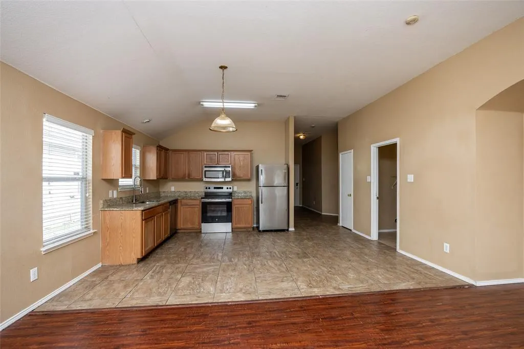 112 Bushel Lane