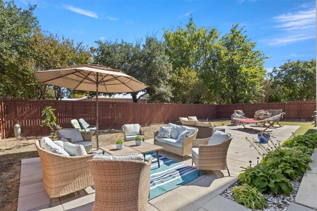 2212 Woodcrest Drive