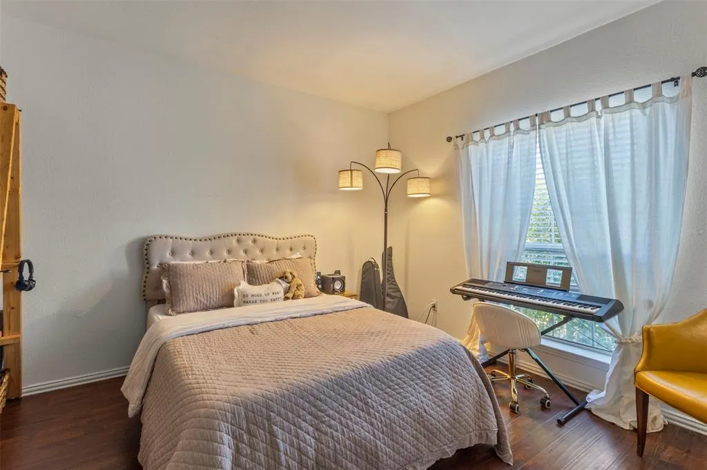 2212 Woodcrest Drive